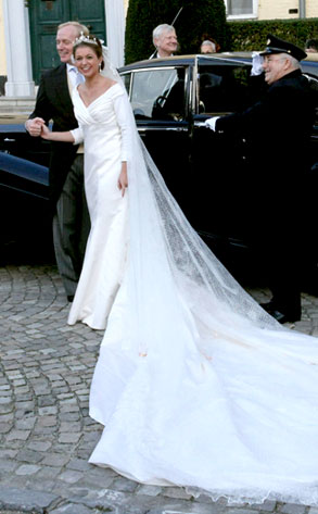 Royale Hochzeit Das Brautkleid Von Meghan Markle Salzburg24